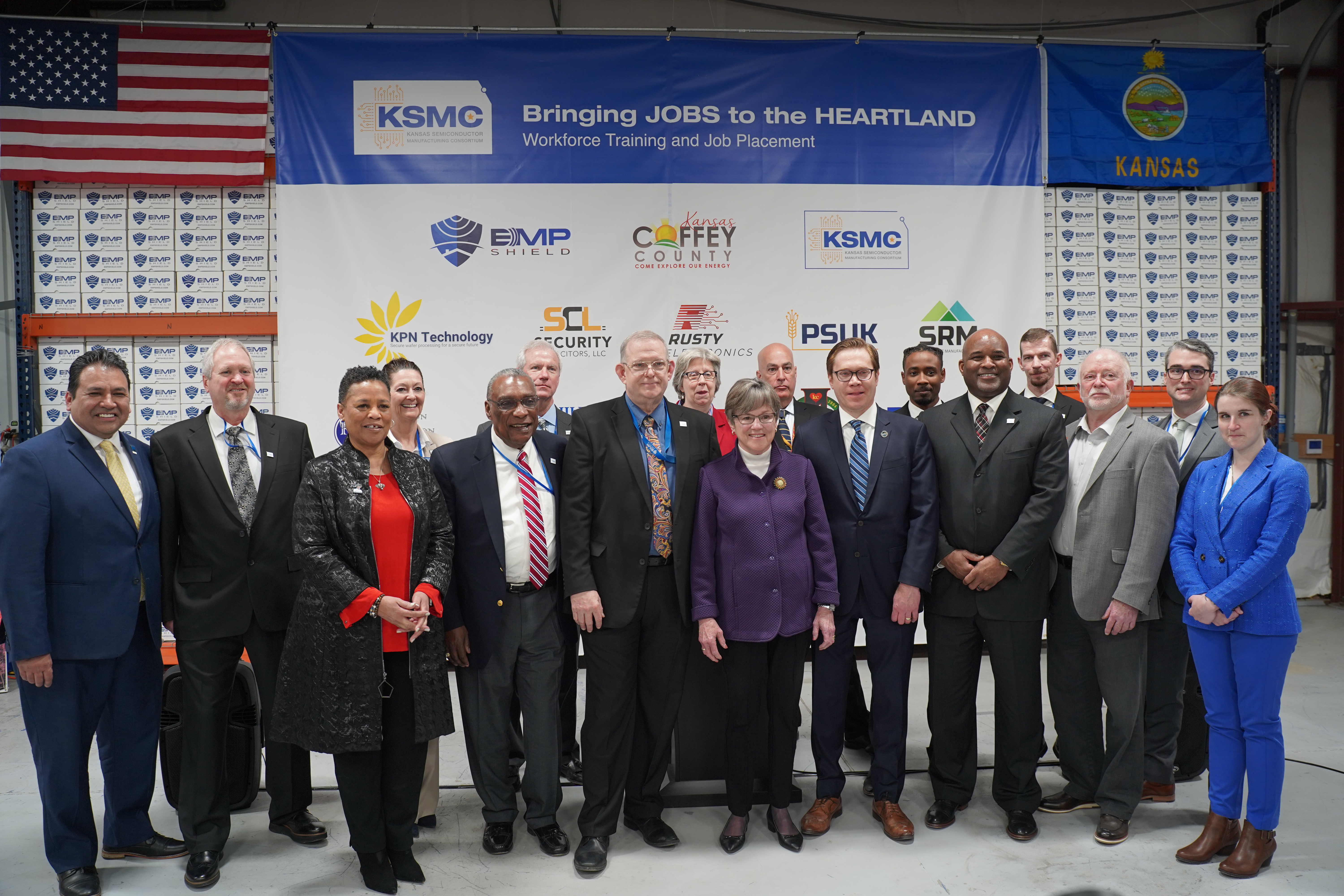 Media Release: Governor Kelly Announces EMP Shield Plans to Build $1.9  Billion, 1,200-Job Computer Chip Manufacturing Facility in Coffey County